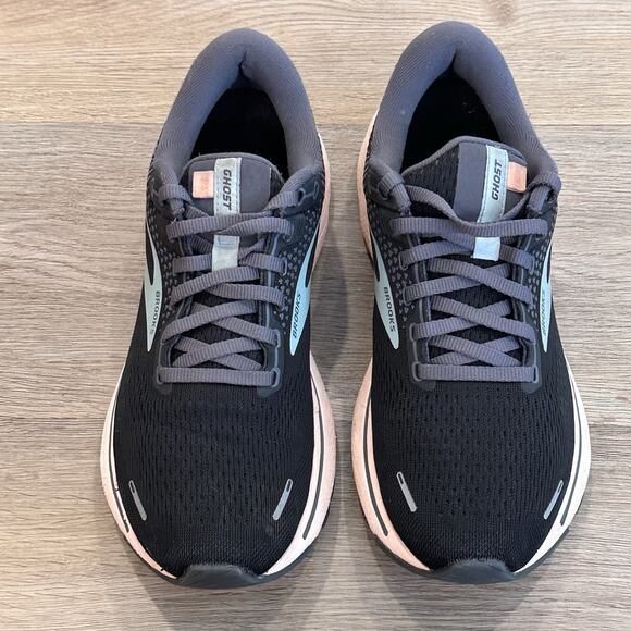 Brooks Women's Black and White Sneakers - Picture 3 of 11